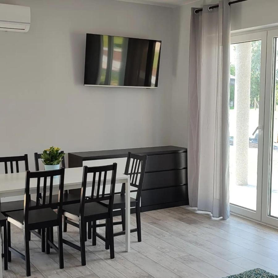 Apartamenty Wilga Spokojne Miejsce Z Calorocznym Jacuzzi I Letnim Basenem Ngoại thất bức ảnh